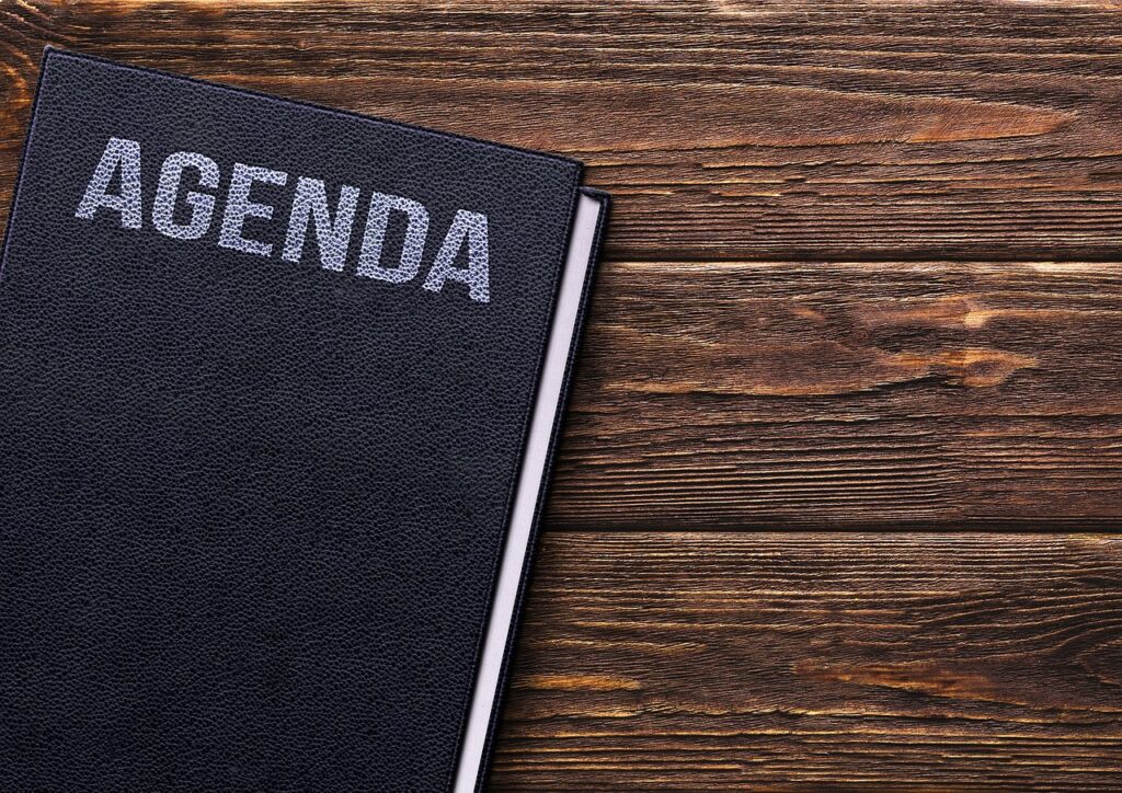 a book, agenda, table-3043275.jpg